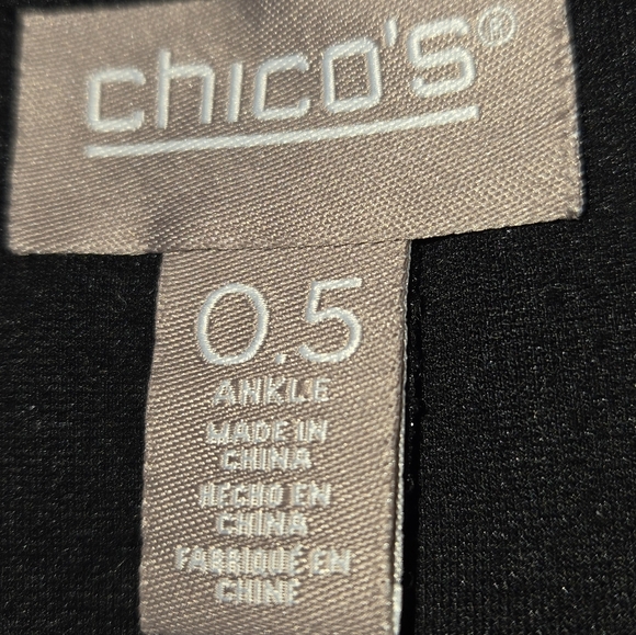 Chico's Soze .5 (US 6) Stretchy Ankle Pant With Gold Buttons On Ankle Black - Picture 3 of 7